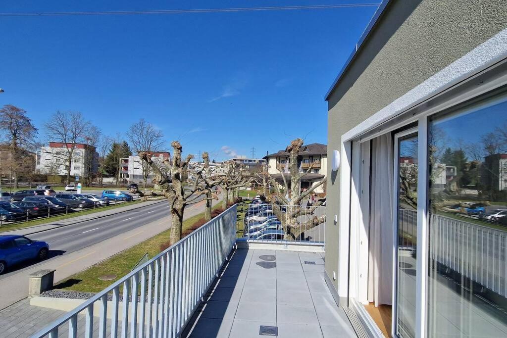 Visionary Hospitality Rothenburg, Lucerne - Premium Apartments With Free Parking, Washer, Kitchen, Terrace, 15' City מראה חיצוני תמונה