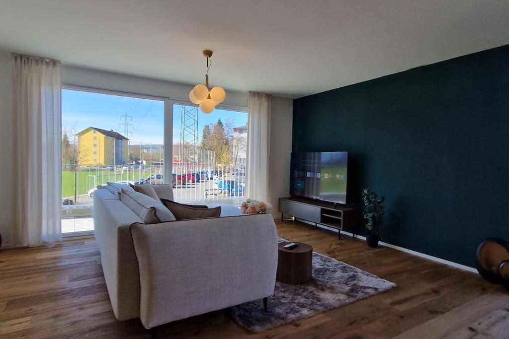 Visionary Hospitality Rothenburg, Lucerne - Premium Apartments With Free Parking, Washer, Kitchen, Terrace, 15' City מראה חיצוני תמונה